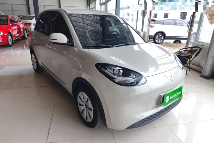 Used Wuling Bingo 2023 203km Light Edition Front Right 45 Deg