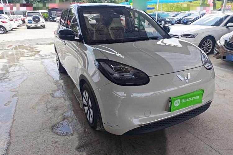 Used Wuling Bingo 2023 410 km Lingxi Deluxe Edition Front Right 45 Deg
