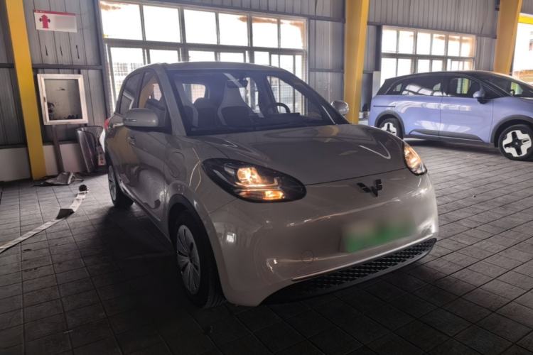Used Wuling Bingo 2023 333 km Fast-Share Version Front Right 45 Deg