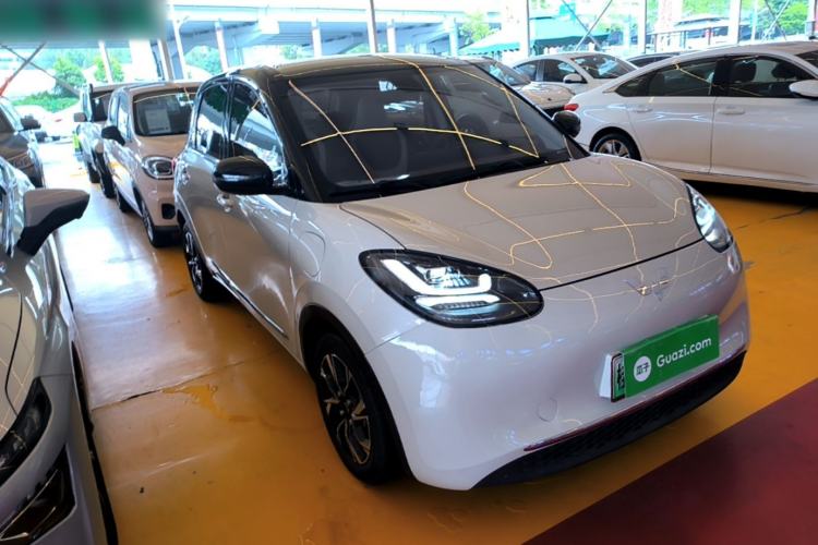 Used Wuling Bingo 2023 410 km Lingxi Deluxe Edition Front Right 45 Deg