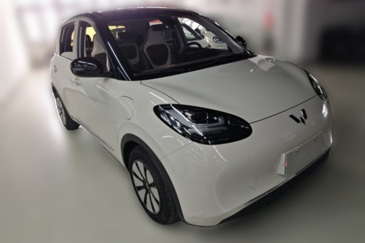 Used Wuling Bingo 2023 410 km Lingxi Deluxe Edition Front Right 45 Deg
