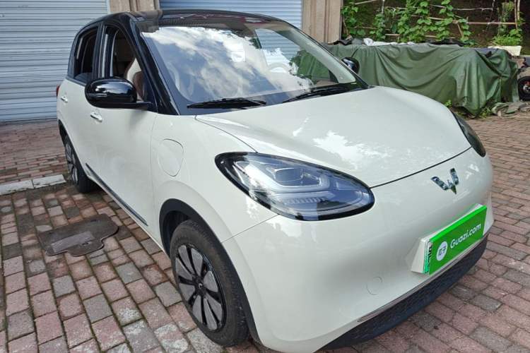 Used Wuling Bingo 2023 410 km Lingxi Deluxe Edition Front Right 45 Deg