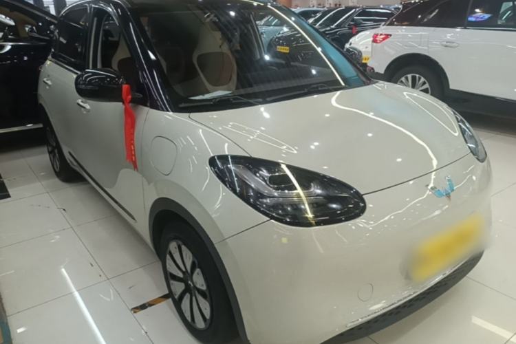 Used Wuling Bingo 2023 333 km Lingxi Connected Version Front Right 45 Deg