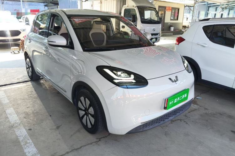 Used Wuling Bingo 2023 333 km Lingxi Connected Version Front Right 45 Deg