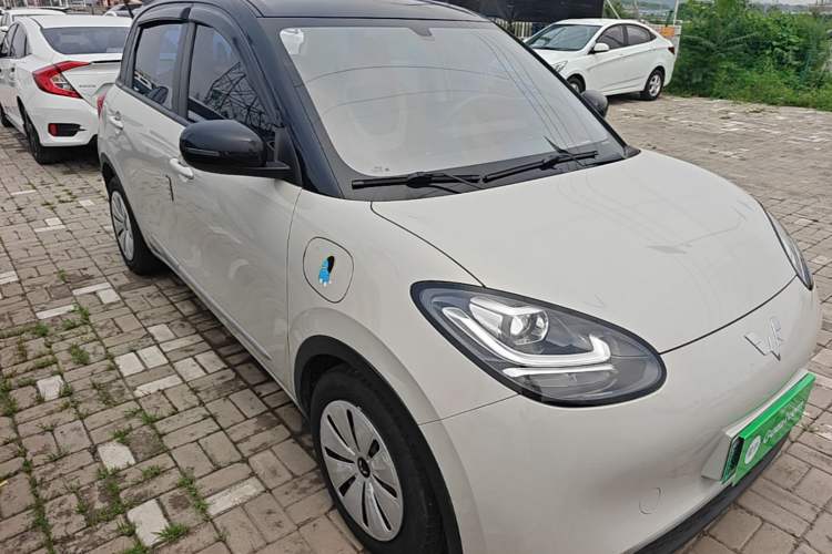 Used Wuling Bingo 2023 333 km Enjoyment Version Front Right 45 Deg