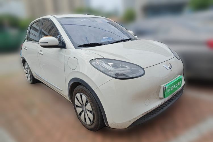 Used Wuling Bingo 2023 203km Comfort Edition Front Right 45 Deg