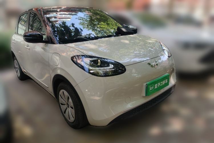 Used Wuling Bingo 2023 203km Light Edition Front Right 45 Deg