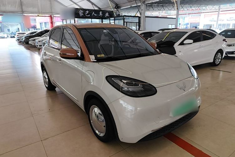Used Wuling Bingo 2023 333 km Lingxi Connected Version Front Right 45 Deg