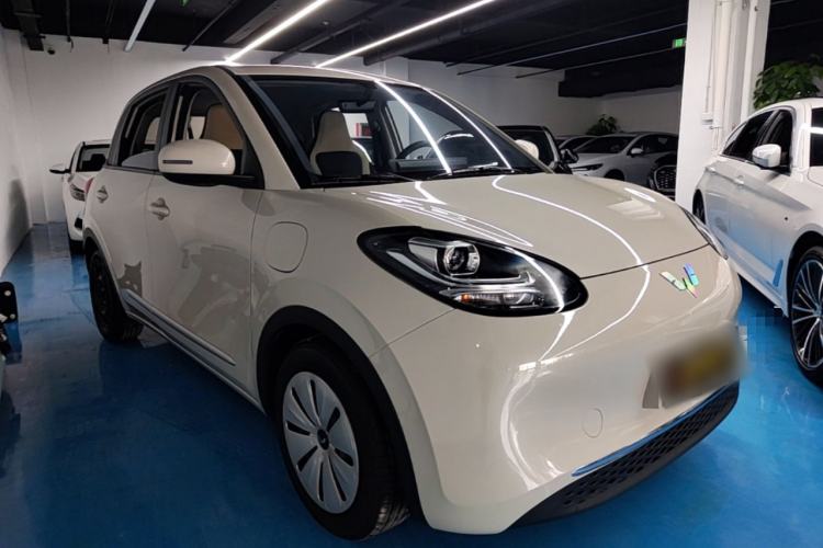 Used Wuling Bingo 2023 333 km Fast-Share Version Front Right 45 Deg