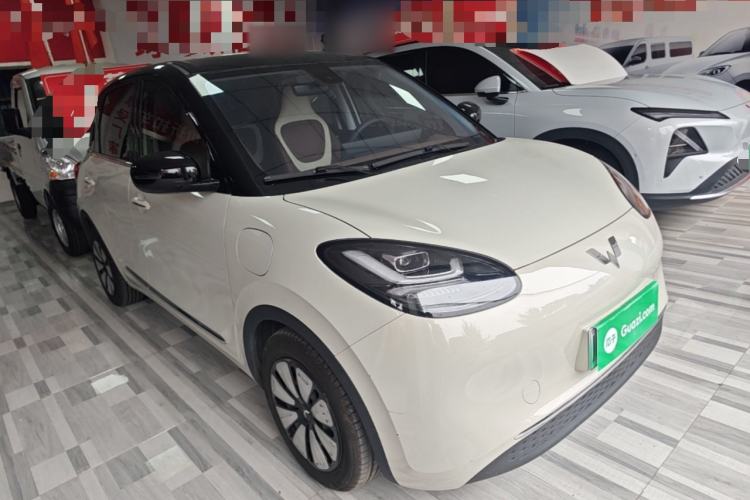 Used Wuling Bingo 2023 333 km Lingxi Connected Version Front Right 45 Deg