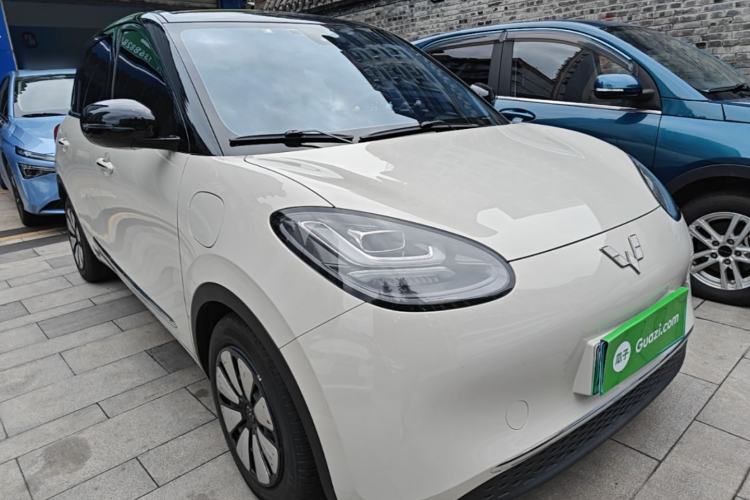 Used Wuling Bingo 2023 333 km Lingxi Connected Version Front Right 45 Deg