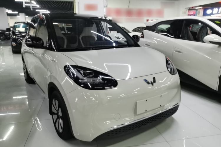 Used Wuling Bingo 2023 333 km Lingxi Connected+ Version Front Right 45 Deg