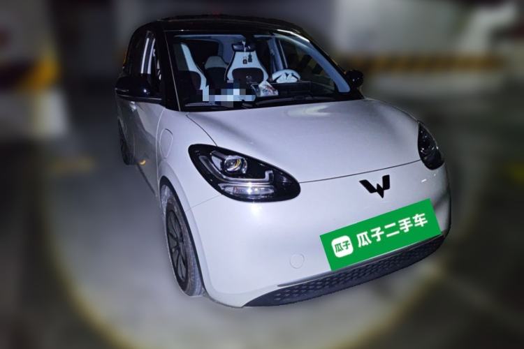Used Wuling Bingo 2023 203km Light Edition Front Right 45 Deg