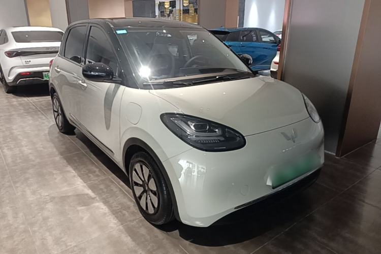 Used Wuling Bingo 2023 333 km Lingxi Connected Version Front Right 45 Deg