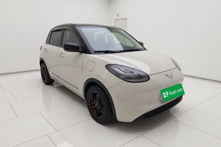 Used Wuling Bingo 2023 333 km Lingxi Connected+ Version Front Right 45 Deg