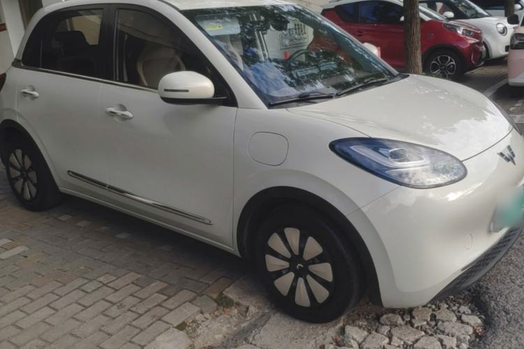 Used Wuling Bingo 2023 203km Comfort Edition Front Right 45 Deg