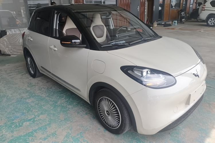 Used Wuling Bingo 2023 333 km Fast-Share Version Front Right 45 Deg