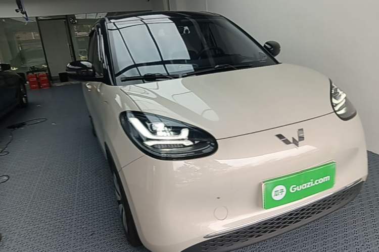 Used Wuling Bingo 2023 333 km Enjoyment Version Front Right 45 Deg