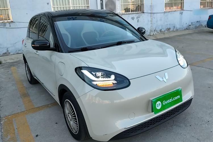 Used Wuling Bingo 2023 203km Comfort Edition Front Right 45 Deg