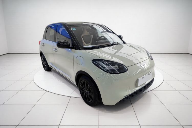 Used Wuling Bingo 2023 333km Enjoy+ Version Front Right 45 Deg
