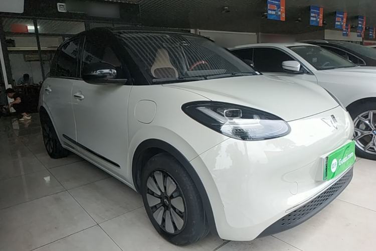 Used Wuling Bingo 2023 410 km Lingxi Deluxe Edition Front Right 45 Deg