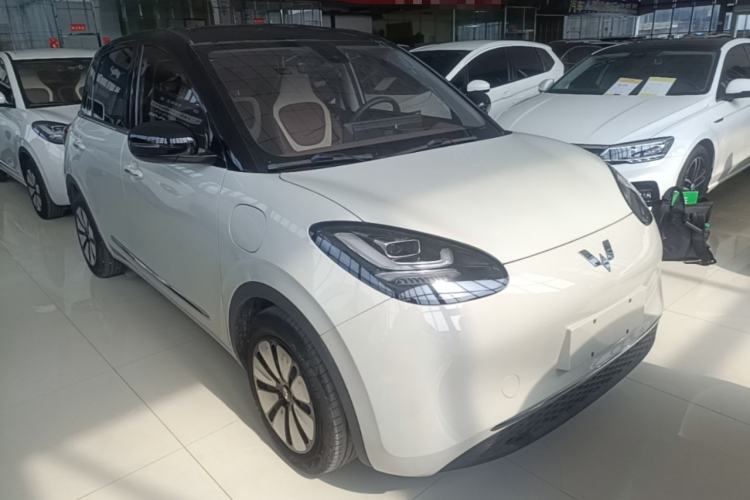 Used Wuling Bingo 2023 333 km Enjoyment Version Front Right 45 Deg