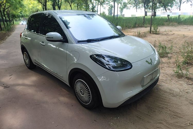 Used Wuling Bingo 2023 203km Comfort Edition Front Right 45 Deg