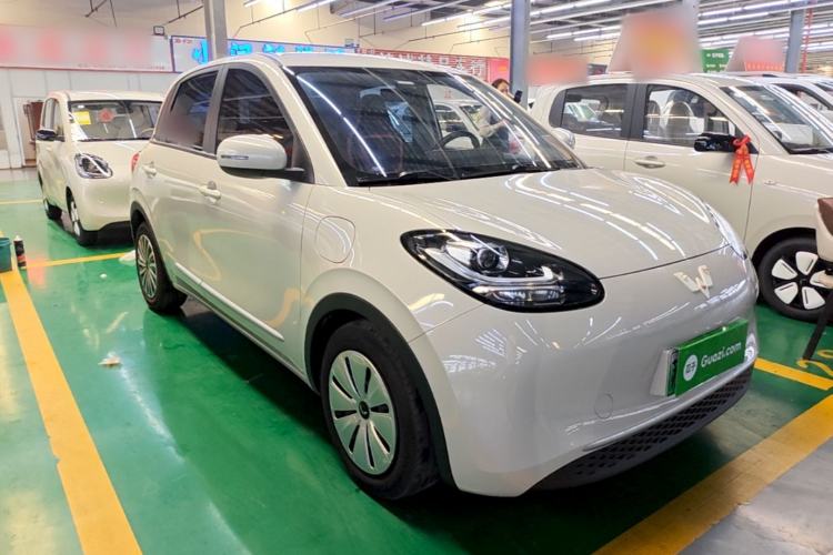 Used Wuling Bingo 2023 333 km Fast-Share Version Front Right 45 Deg