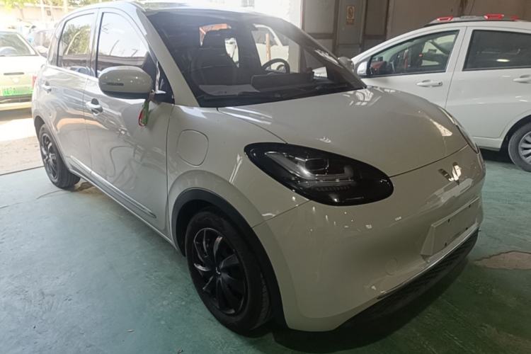 Used Wuling Bingo 2023 333 km Lingxi Connected Version Front Right 45 Deg
