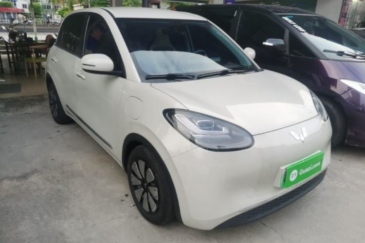 Used Wuling Bingo 2023 333 km Enjoyment Version Front Right 45 Deg