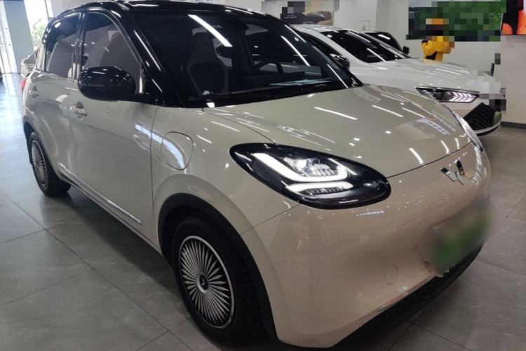 Used Wuling Bingo 2023 333 km Lingxi Connected Version Front Right 45 Deg
