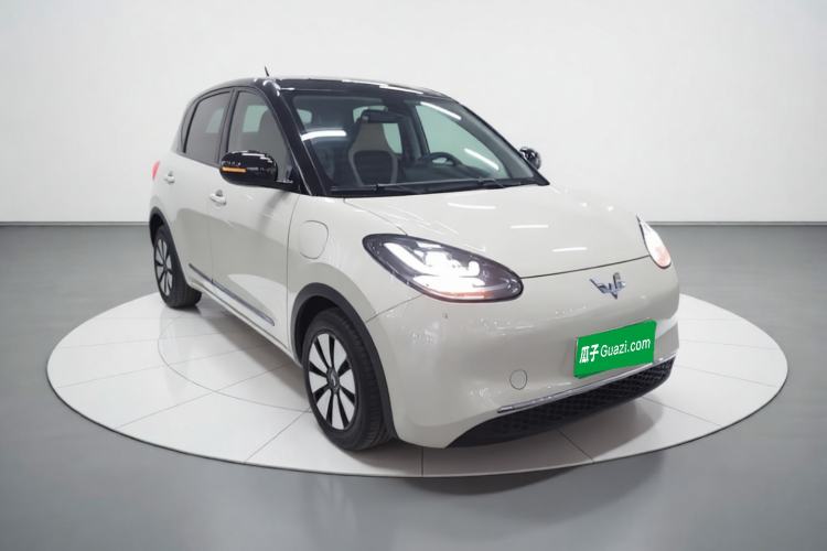Used Wuling Bingo 2023 410 km Lingxi Deluxe Edition Front Right 45 Deg