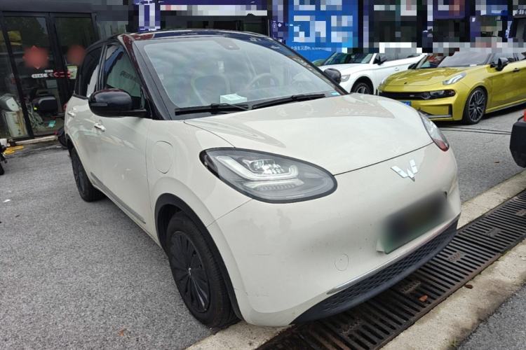 Used Wuling Bingo 2023 333 km Lingxi Connected+ Version Front Right 45 Deg