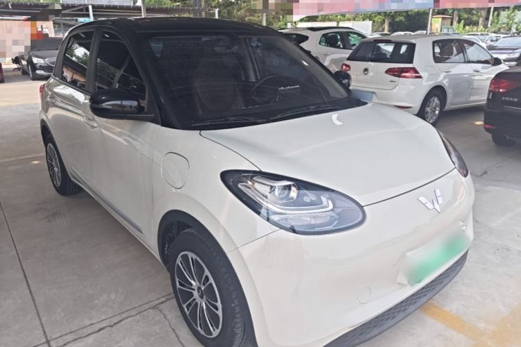 Used Wuling Bingo 2023 203km Light Edition Front Right 45 Deg