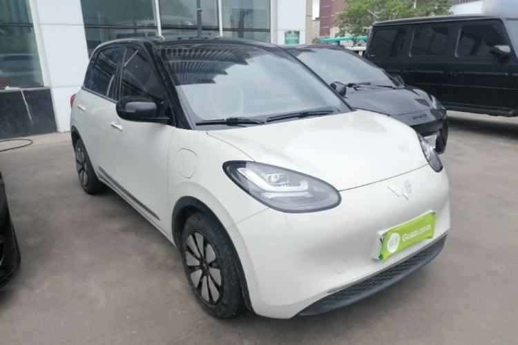 Used Wuling Bingo 2023 333km Enjoy+ Version Front Right 45 Deg