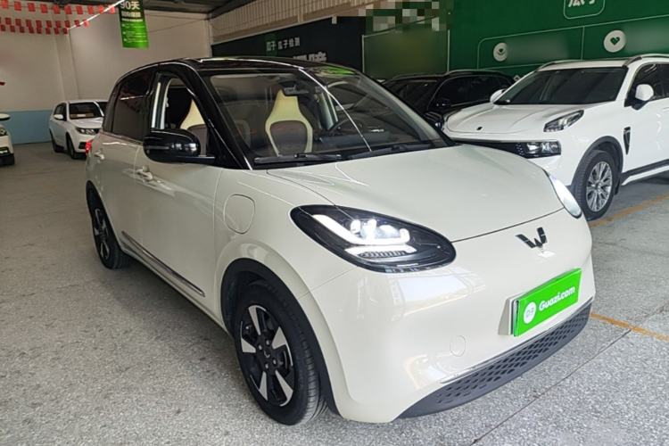 Used Wuling Bingo 2023 410 km Lingxi Deluxe Edition Front Right 45 Deg