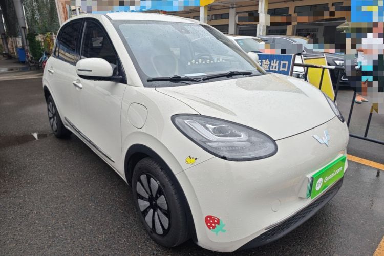 Used Wuling Bingo 2023 203km Comfort Edition Front Right 45 Deg