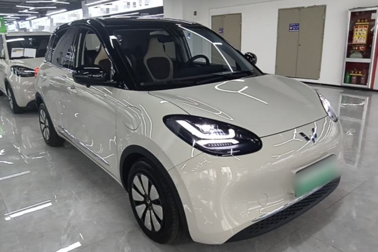 Used Wuling Bingo 2023 333 km Lingxi Connected+ Version Front Right 45 Deg