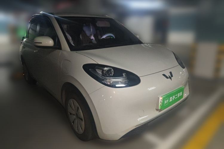 Used Wuling Bingo 2023 203km Light Edition Front Right 45 Deg
