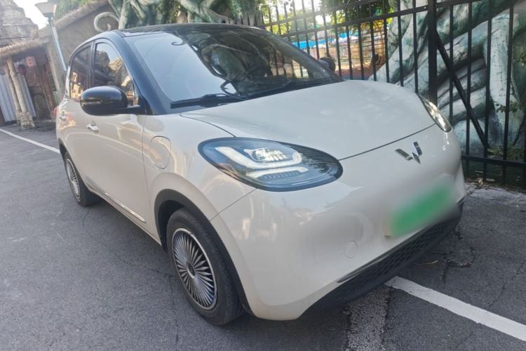 Used Wuling Bingo 2023 333 km Enjoyment Version Front Right 45 Deg