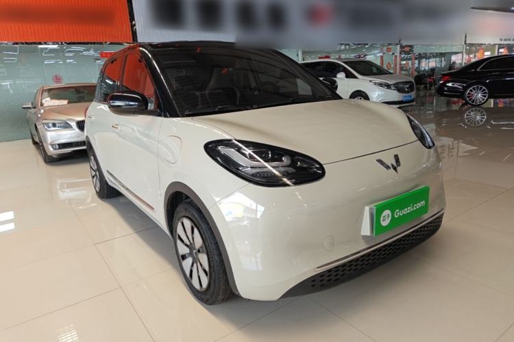 Used Wuling Bingo 2023 410 km Lingxi Deluxe Edition Front Right 45 Deg