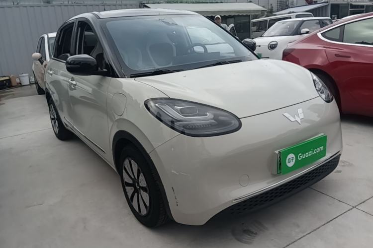 Used Wuling Bingo 2023 333 km Lingxi Connected Version Front Right 45 Deg
