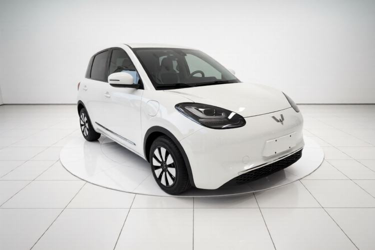 Used Wuling Bingo 2023 333 km Lingxi Connected Version Front Right 45 Deg