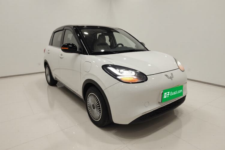 Used Wuling Bingo 2023 410 km Lingxi Deluxe Edition Front Right 45 Deg