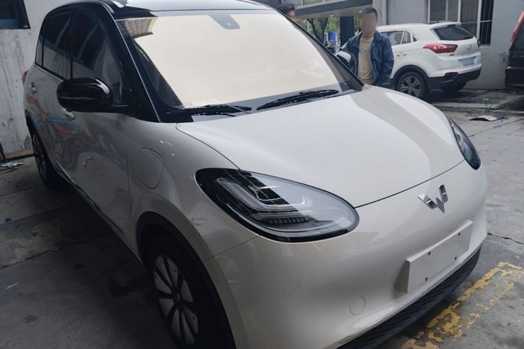 Used Wuling Bingo 2023 333km Enjoy+ Version Front Right 45 Deg