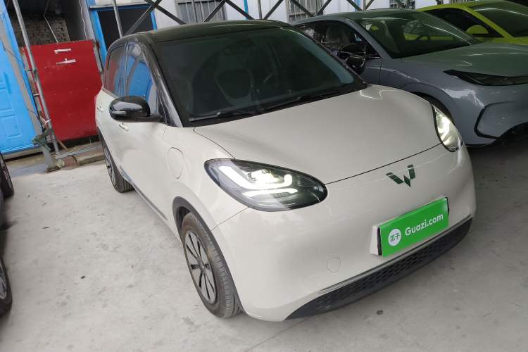Used Wuling Bingo 2023 333 km Enjoyment Version Front Right 45 Deg