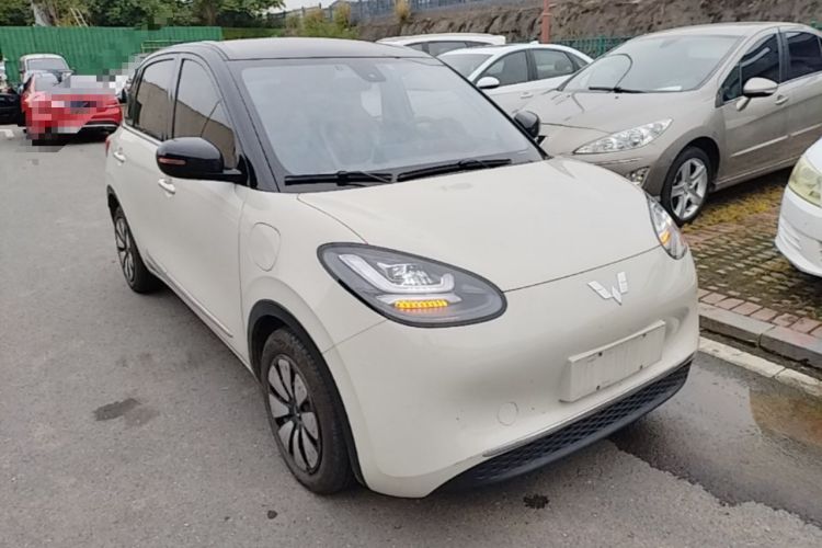 Used Wuling Bingo 2023 333 km Lingxi Connected+ Version Front Right 45 Deg
