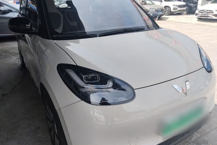 Used Wuling Bingo 2023 410 km Lingxi Deluxe Edition Front Right 45 Deg