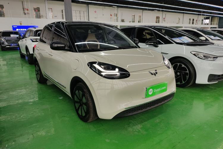 Used Wuling Bingo 2023 333 km Lingxi Connected+ Version Front Right 45 Deg