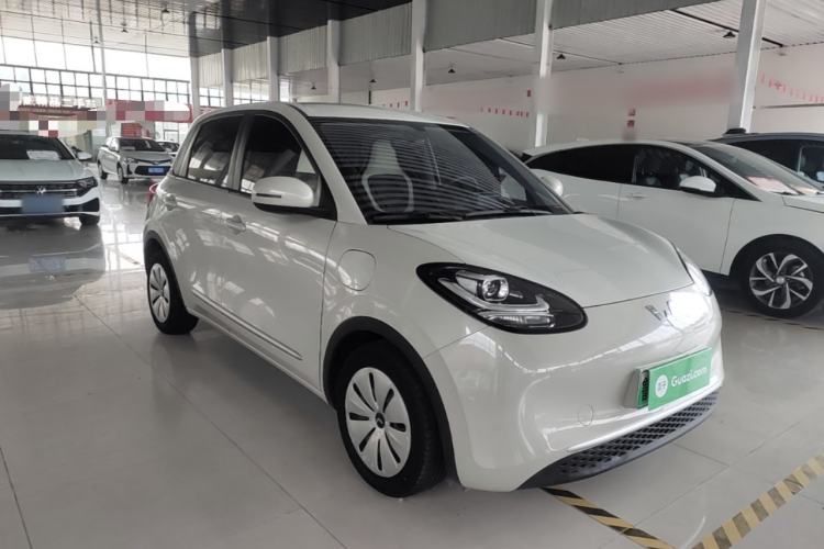 Used Wuling Bingo 2023 203km Light Edition Front Right 45 Deg